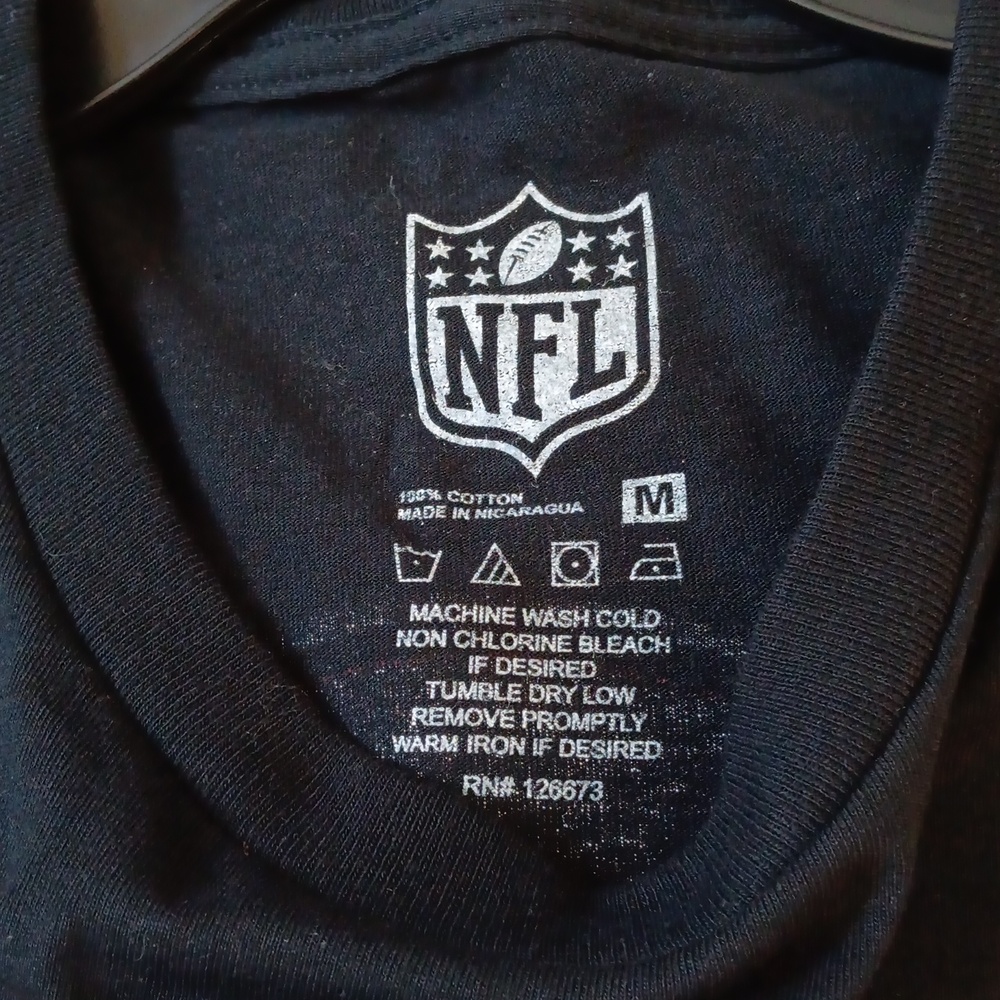 NFL Tampa Bay Buccaneers Licensed TShirt - Picture 4 of 5